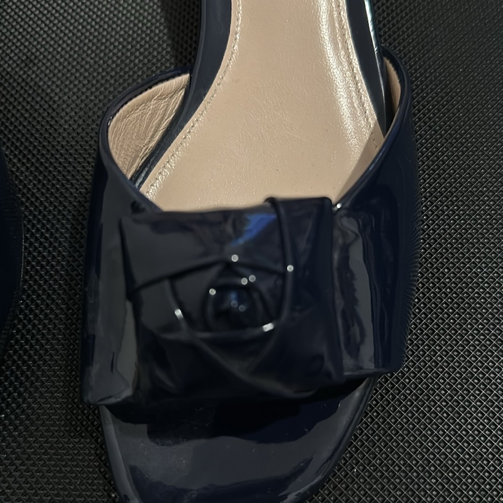 Shoes - Picture 2 of 5